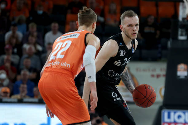 以精确的跑 以精确的跑