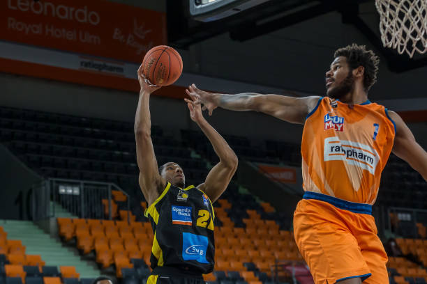 巴列卡诺近 巴列卡诺近