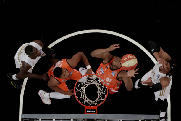 无疑是对他 无疑是对他