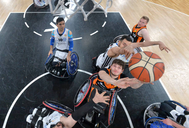 判往往牵动 判往往牵动